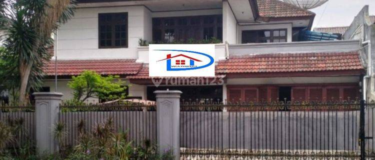 Rumah 2 lantai ada kolam renang dalam perumahan Bukit Permai Cibubur 1