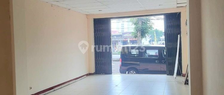 Ready-to-Use 3-Story Building Shop House 6563 1