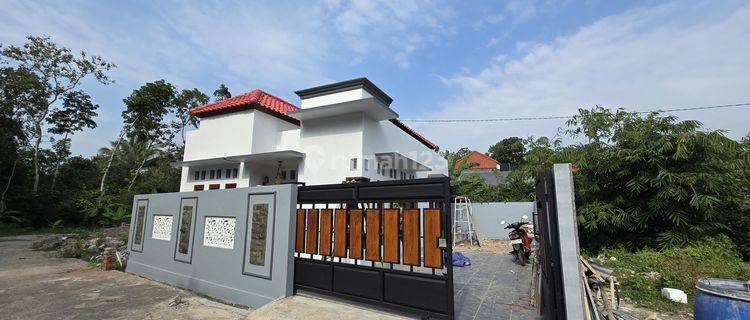 Rumah Siap Huni, Desain Istimewa, Spek Mewah  1