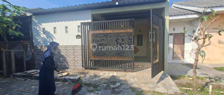 Rumah Siap Huni, Sudah Full Bangunan, Lingkungan Sudah Terbentuk  1