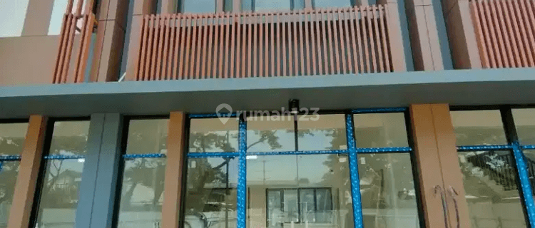 Asli MURAH!!! dijual Ruko Peak Avenue Baru!!! di Lippo Karawaci Utara Plaza Lokasi sudah ramai Akses Tol 1