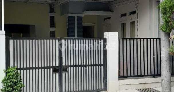 Nice House HGB Harapan Indah Cluster Aralia, Bekasi 1