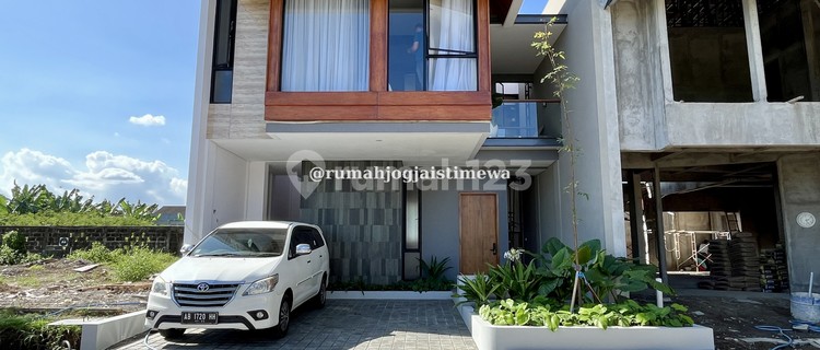 New House in a Housing Complex in Maguwoharjo Inside Ring Road 1
