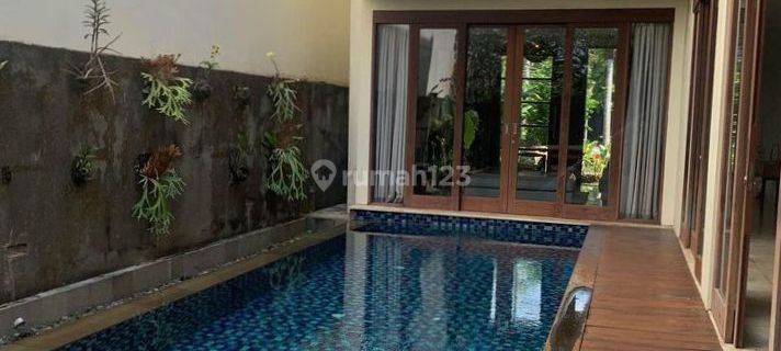 4 BEDROOM LUXURY VILLA WITH FULL FURNISHED IN JIMBARAN 1