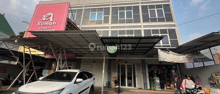 Dijual Ruko 3 Lantai Daerah Sigura-gura  1