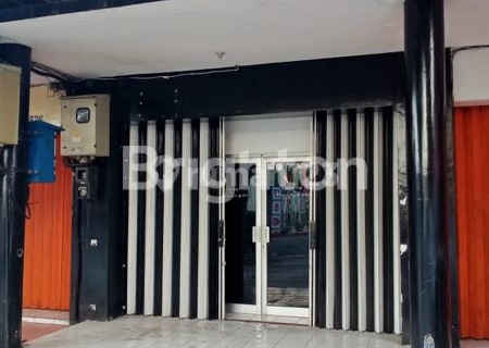 Cheap Ready-to-Use Adjacent Shophouses in Mangkubumen Banjarsari Solo 1