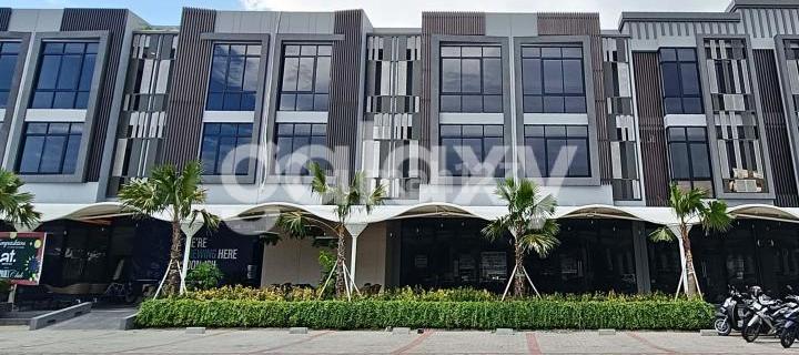FOR SALE MODERN 3-STORY NEW SHOPHOUSE WITH ROOFTOP IN PAKUWON CITY 1