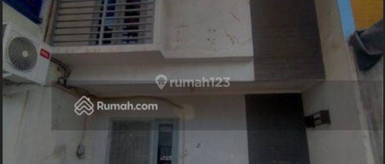 Dijual rumah 2 lantai rapih dan bagus  1