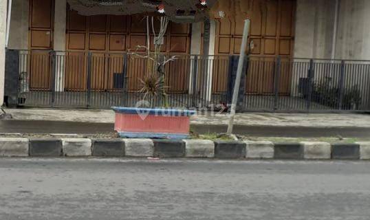 Ruko sekaligus tempat tinggal dekat Indomaret dan rumah sakit  1