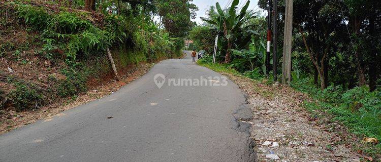 DI JUAL TANAH. LOKASI SANGAT STRATEGIS. NEMPEL JALAN. VIEW LEPAS 1