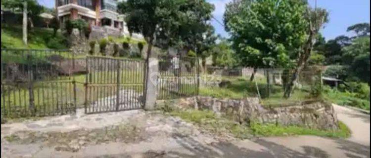 Di Jual Villa Siap Huni. View Lepas 1