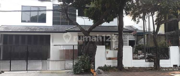 Rumah 2 Lantai di Gandaria, Jakarta Selatan 1