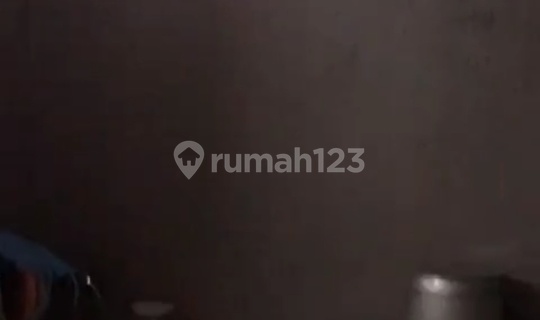 Shop Front on a Busy Street in Matraman, East Jakarta 1