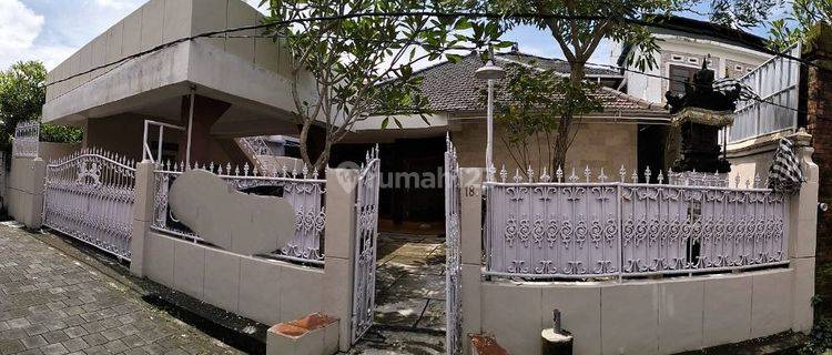 Sewa Rumah Teuku Umar Style Bali Parkir Luas Pusat Kota Denpasar 1