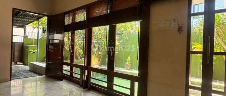 Dijual Villa View Sawah 2 Lantai 4+1 Kamar Sanur Kauh Denpasar Selatan 1