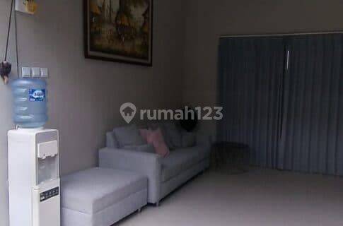 For monthly rental, 3 bedroom minimalist villa in Kerobokan 1