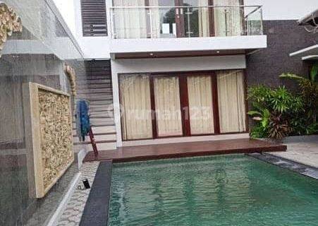 Villa Mewah Full Furnished 2 Lantai 3 Kamar Pantai Nyanyi Tabanan 1