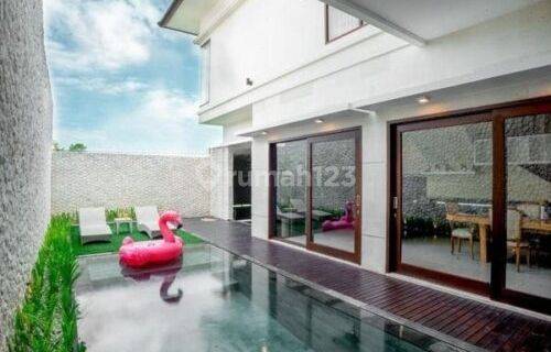 Sewa Villa Mewah Modern 3 Kamar Tegal Cupek Umalas Lingkungan Tenang View Sawah 1