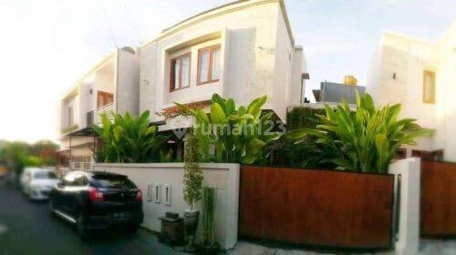 Rumah Aman Nyaman Hadap Utara Full Furnished 2 Kamar Mahendradatta Denpasar 1