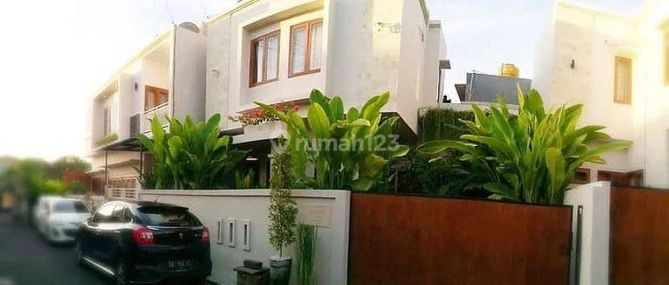 Rumah Hadap Utara Full Furnished 2 Kamar Mahendradatta Denpasar 1