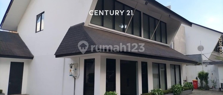 For Rent in the Premium Pakubuwono Area, Suitable for Business Ventures 1