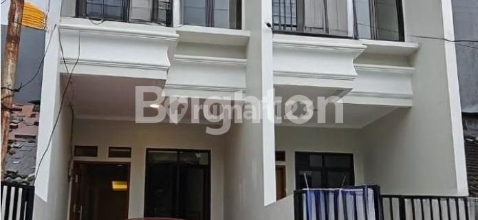 Rumah Baru 3lantai Barat Jakarta 1