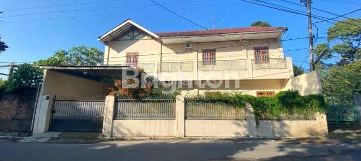 Rumah rasa villa dengan view gunung salak di Caringin Bogor  1