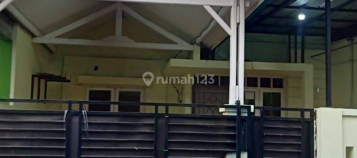 Rumah siap huni di Cluster Taman Royal 3, Cipondoh, Tangerang 1