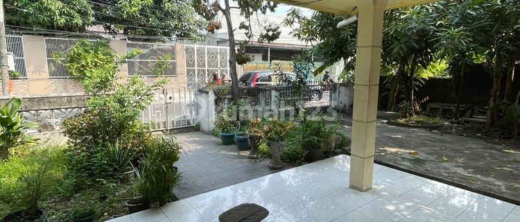 Nice Freehold House in Pasar Anyar Tangerang, Tangerang Unfurnished. 1