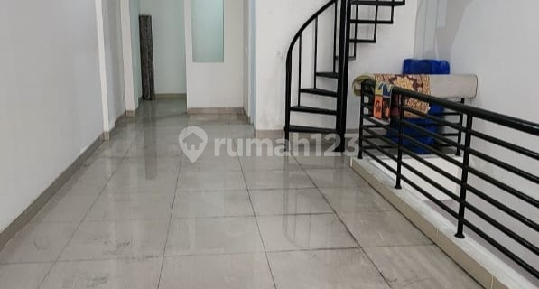 Quick sale: AZORES Shop House, Nice 101 m2, Banjar Wijaya, Tangerang, HGB. 1