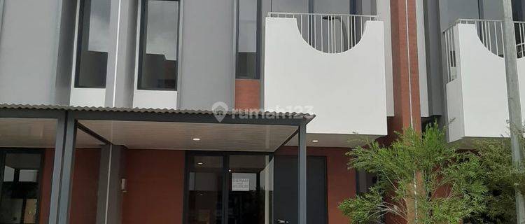 Disewakan Termurahh Rumah Baru 2 Lantai Semi Furnish Freja BSD 1