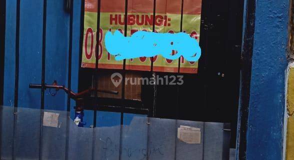 Rumah Ready 2 Lantai Jakarta Pusat Dekat St. Cikini dan Kawasan Monas  1