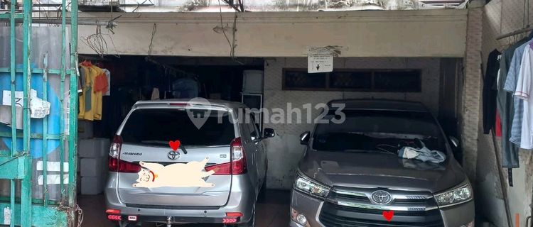 For Rent Old House Location Main Road Grogol West Jakarta 1