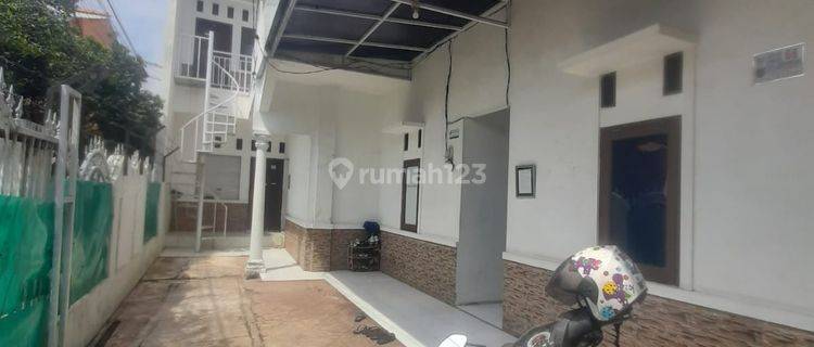 Rumah Kos-kosan 31 Pintu Aktif Lokasi Strategis di Mekarsari Depok 1