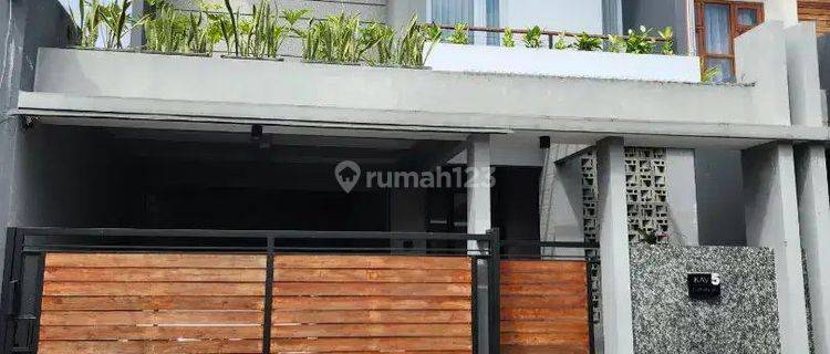 Rumah Lux Siap Huni 2 Lantai di Arcamanik Endah  1