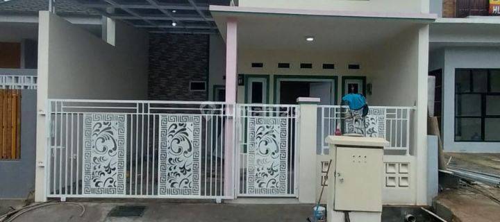 Rumah di Jalan Duta Harapan 2 Lantai Bagus Barat Laut SHM 1