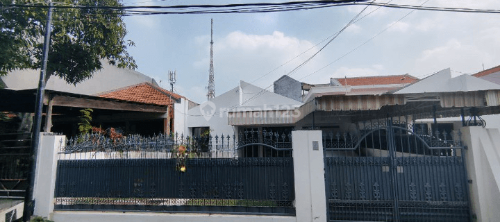 Disewakan Rumah di Darmo Permai Surabaya Barat 1