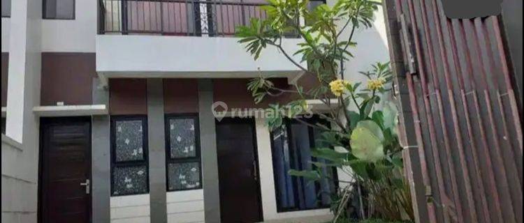 Disewakan Rumah Rapi Full Furnished di Kunciran Dekat Alam Sutera 1