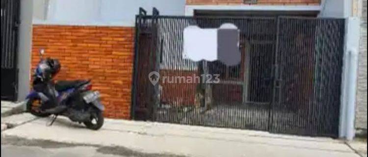 Dijual Rumah 3 Lt Industrial Terakota di Tanjung Duren Selatan 1