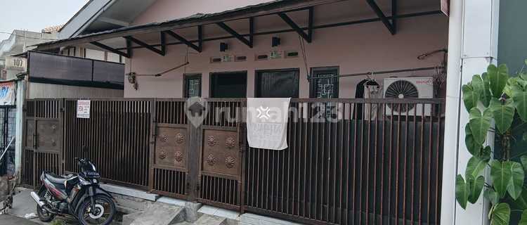 Active Strategic Rental House for Sale Near East Bekasi Toll Gate 1