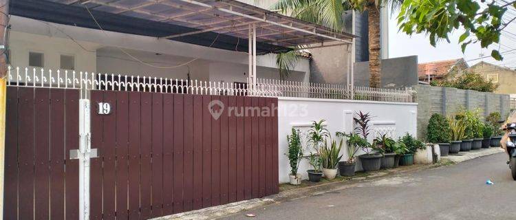 Dijual Cepat Rumah Strategis di Duren Sawit Jakarta Timur 1