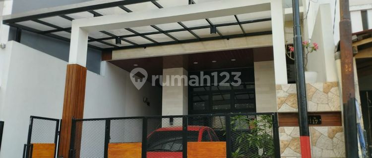 Grand, Safe, Comfortable Residence in Pondok Bambu, East Jakarta 1