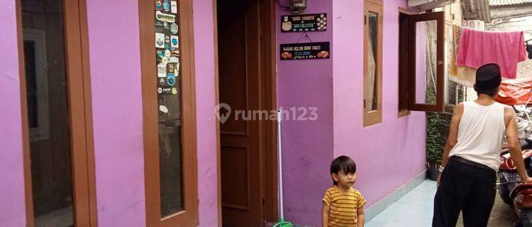 Rumah Pink Second Paninggilan Ciledug 1