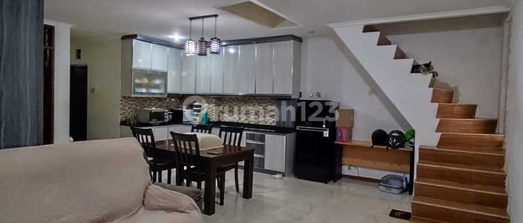 Nice Semi-Furnished SHM House in Pejompongan, Central Jakarta 1