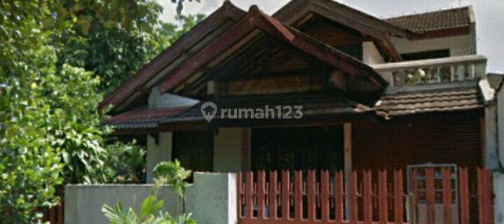 Rumah Bagus Semi Furnished di Jl. Delman Utama, Tangerang Selatan 1