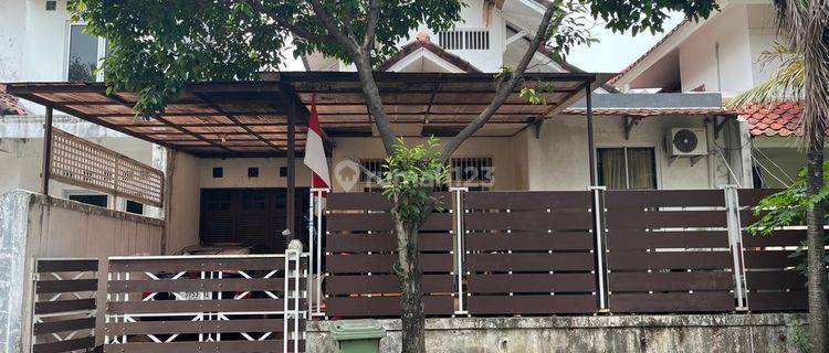 Rumah 2 Lantai Bagus SHM di Taman Rempoa Indah, Tangerang Selatan 1