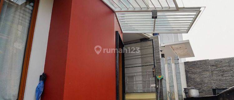 Rumah 5 Lt Hook Nyaman Dengan Konsep Slit Level Di Jsnur Kuning Kelapa Gading 1