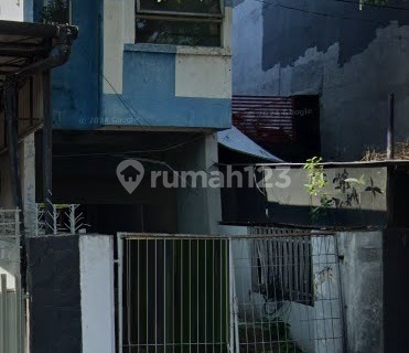 Ruko 3 Lantai Tengah Kota Jl Kutai Strategis Nol Raya 1