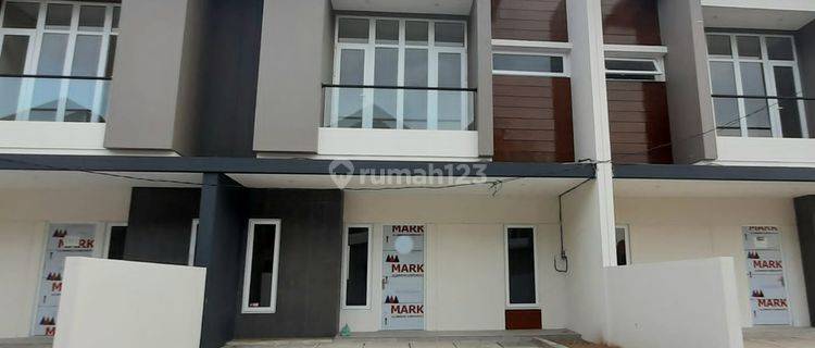 Jual Cepat Rumah 2 lantai Tengah Kota bagus 1