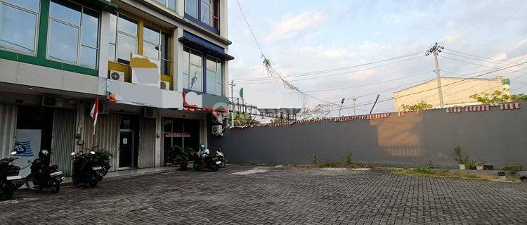 Ruko Sewa Bagus 3 lantai Di Majapahit Parkir Luas 1